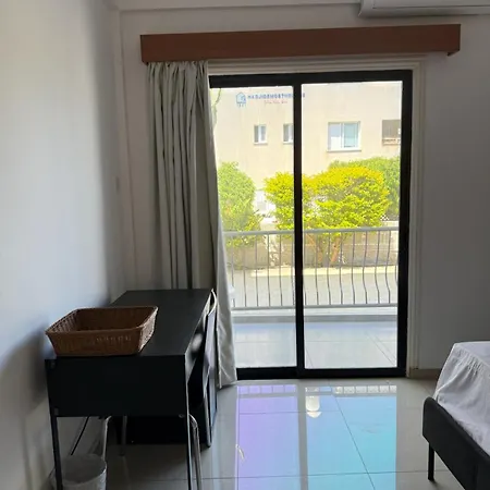 1br Flat W Double Bed Rm 3 Apart Otel 3*